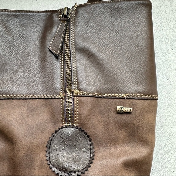 Relief Spring step tall woman’s boots - Picture 7 of 16